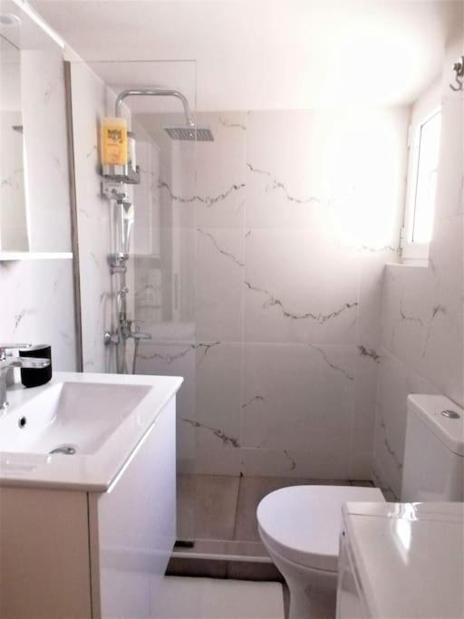 Koukaki Cozy Apartment 5 Minutes To Metro Athen Exterior foto