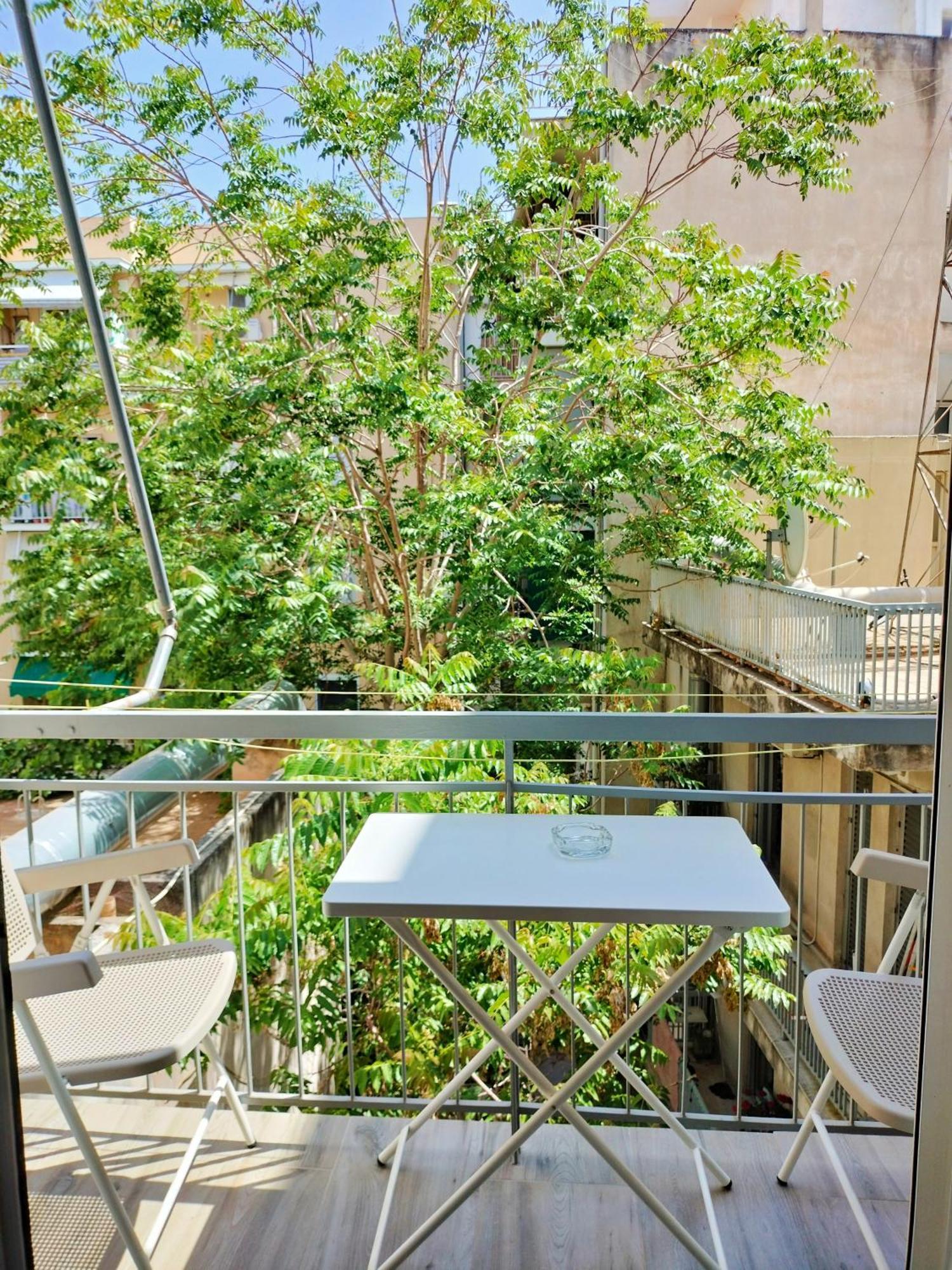 Koukaki Cozy Apartment 5 Minutes To Metro Athen Exterior foto